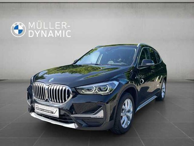 BMW X1 xDrive25e X LINE LED NAVI TEMPOMAT PDC SHZ