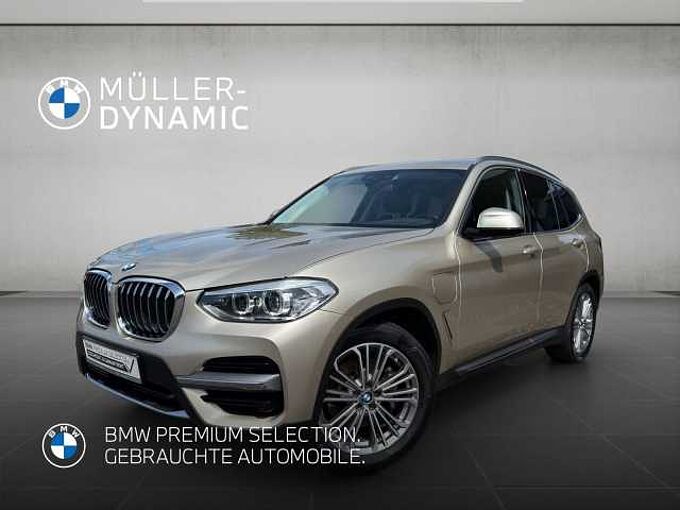 BMW X3 xDrive30e