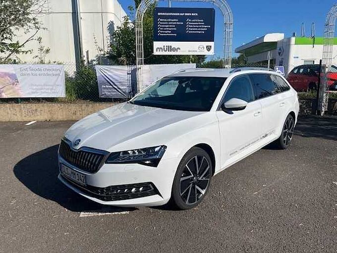 SKODA Superb III Combi Diesel 2.0 TDI DSG Style