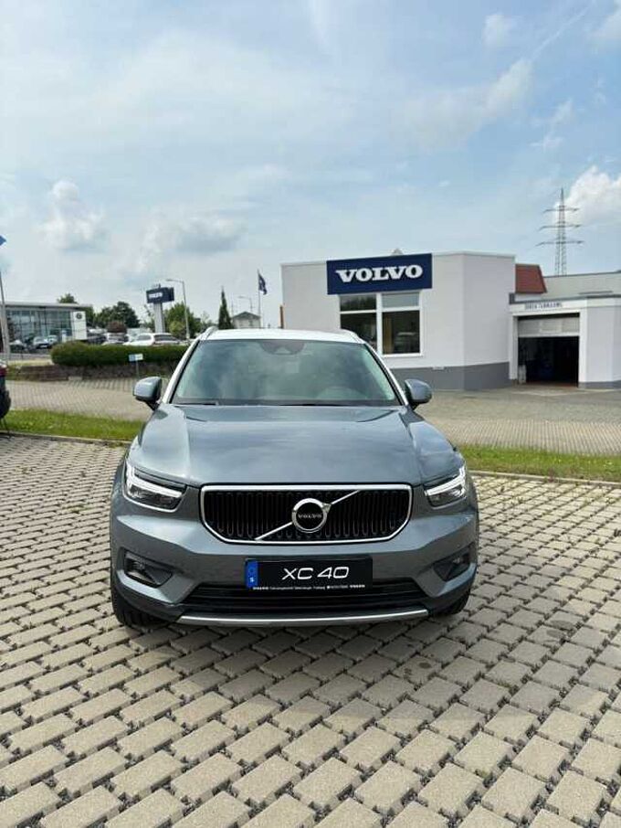 Volvo XC 40 XC40 Momentum 2WD