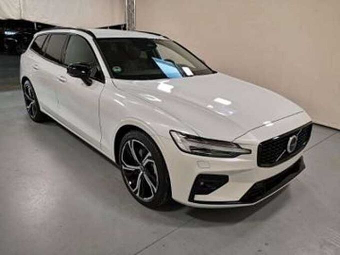 Volvo V60 B4 Kombi Plus Dark AHK H&K Frontscheibenhzg