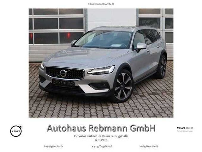 Volvo V60 Cross Country V60 B4 Cross Country Ultimate AWD Massage Sthzg