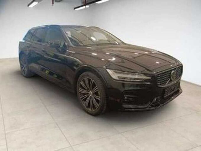 Volvo V60 B4 Kombi Plus Dark AHK H&K Frontscheibenhzg