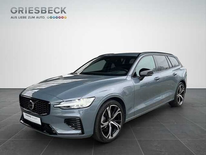 Volvo V60 Kombi T8 Plus Dark LED*AHK*4xSHZ Recharge