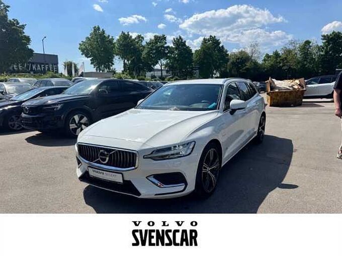 Volvo V60 Inscription Expression Recharge Plug-In Hybrid AWD T6 Twin Engine EU6d Stand