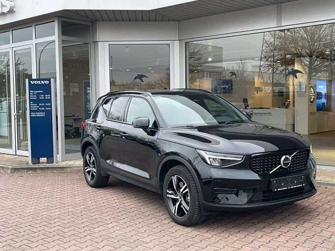 Volvo XC40 B3 Plus Dark DCT