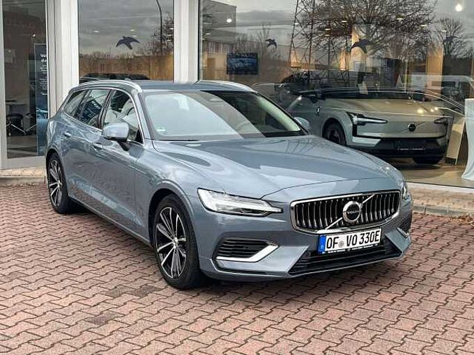 Volvo V60 T6 AWD Recharge Essential Auto