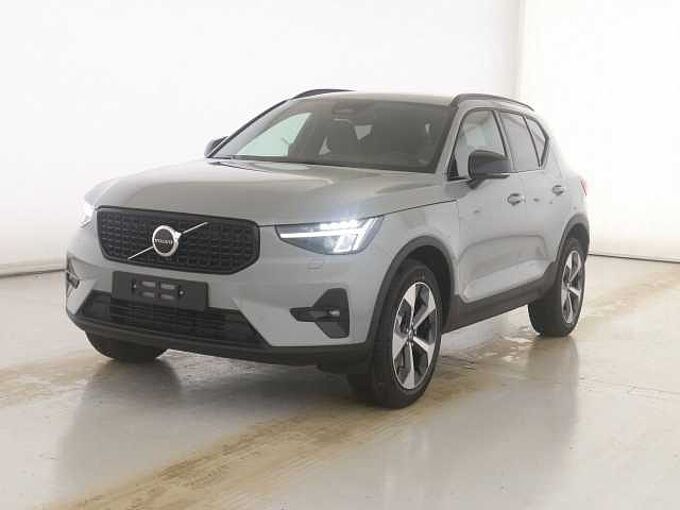 Volvo XC 40 B4 Plus Dark FWD