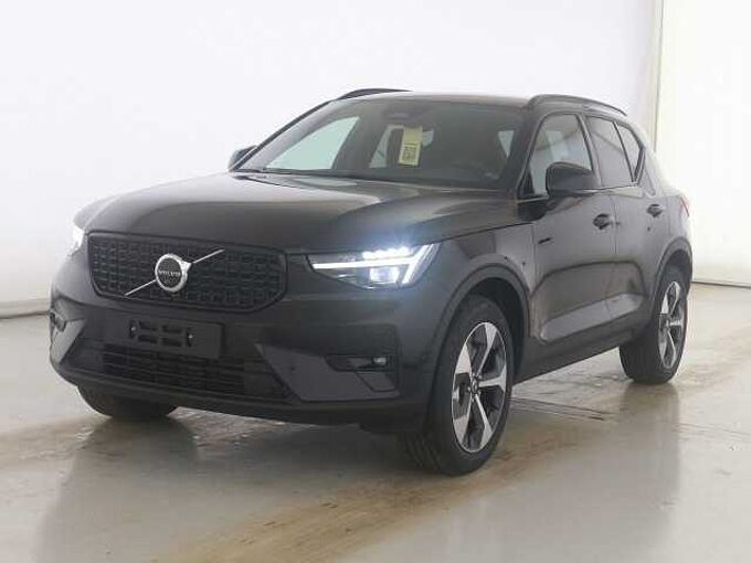Volvo XC 40 B3 Plus Dark FWD