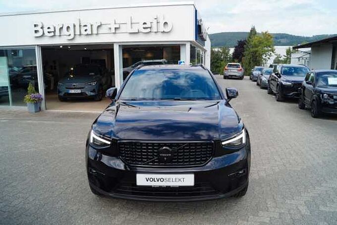 Volvo XC 40 B3 Benzin 2WD Black Edition DKG/360°/BLIS