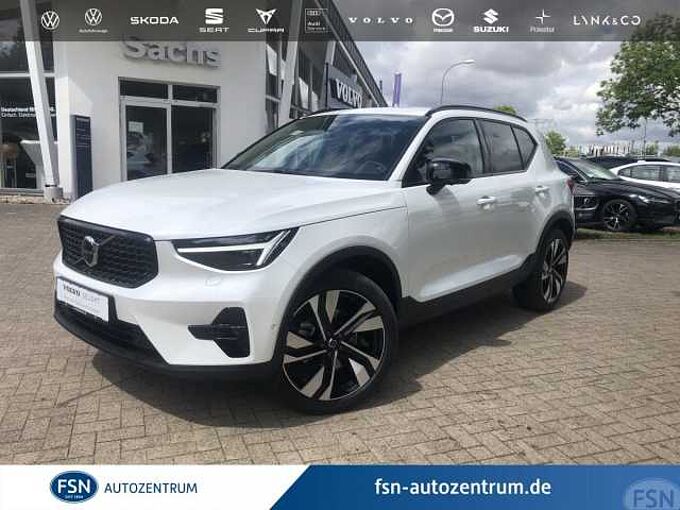 Volvo XC 40 B4 Plus Dark Panoramadach