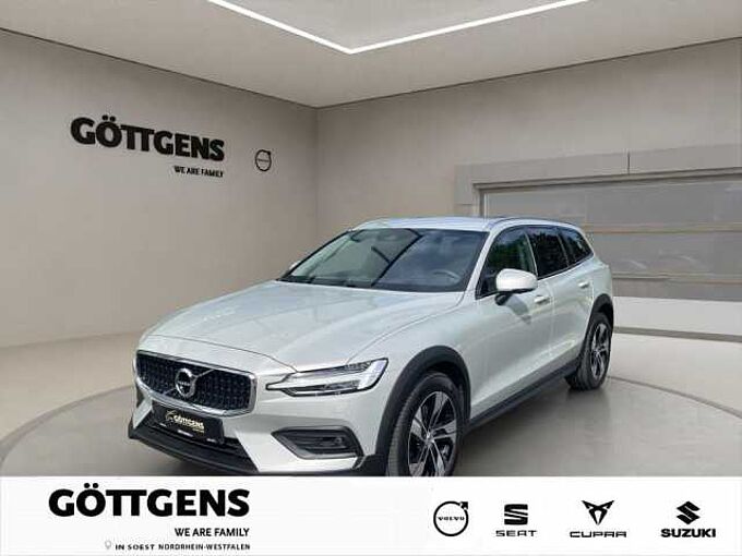 Volvo V60 Cross Country B4 AWD Pro LED NAVI