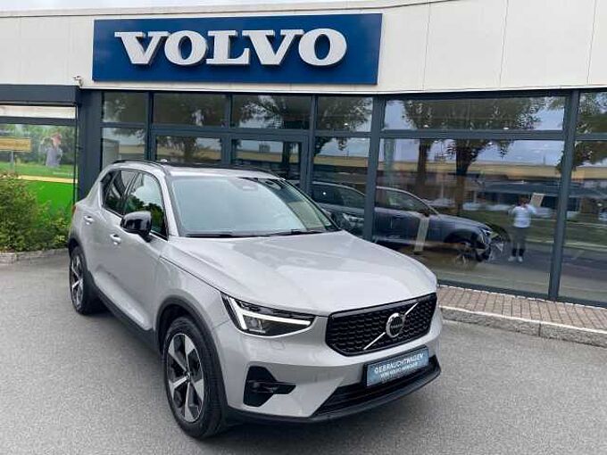 Volvo XC 40 B4 AWD Ultimate Dark, AHK, Stdhz, Leder,uvm