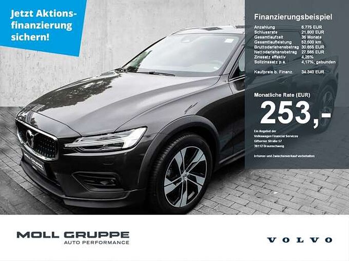 Volvo V60 Cross Country B4 AWD Plus Pano LED