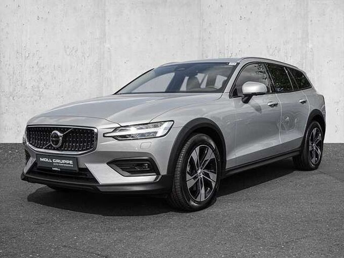 Volvo V60 Cross Country B4 AWD Ultimate Pano