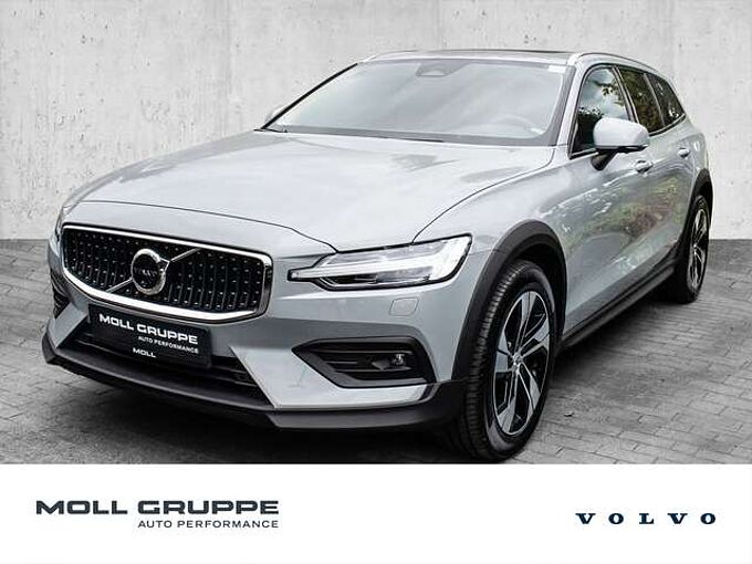 Volvo V60 Cross Country B4 AWD Plus ACC Pano LED