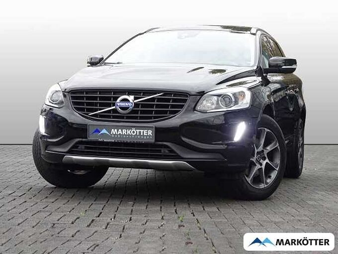 Volvo XC60 Ocean Race 2WD D3 DPF   PDC/Navi/Xenon