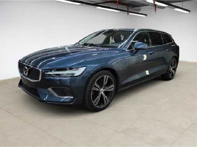 Volvo V60 Inscription T6 19''LM AHK Pilot Assist DAB Harman ActiveHigh Beam