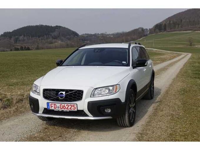 Volvo XC 70 Linje Svart AWD D4 DPF    AHK /Schiebe-/ He