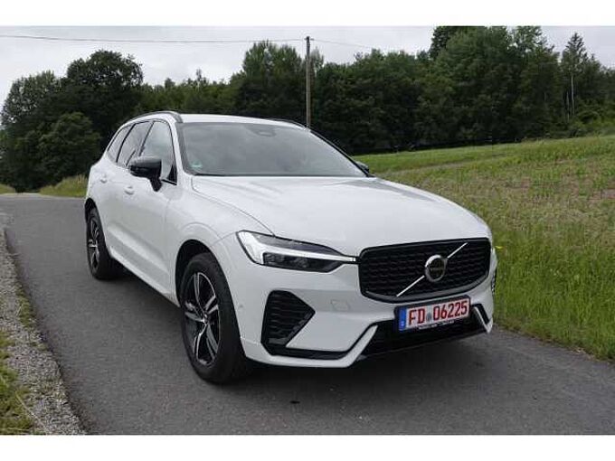 Volvo XC 60 R Design AWD B4 Diesel EU6d / Fahrerassiste