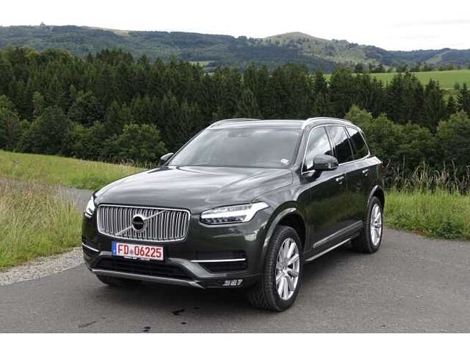 Volvo XC 90 D5 AWD Inscription Geartr. / AHK / STHZ /