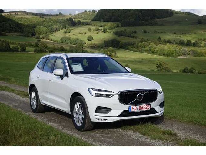 Volvo XC 60 D4 AWD Momentum  AHK/IntelliSafe /Pilot As