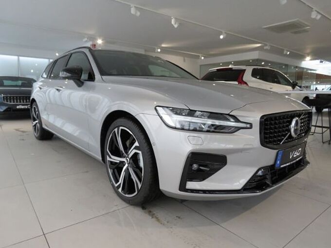Volvo V60 B4 Diesel Plus Dark 19 Zoll HarmannKardon 36