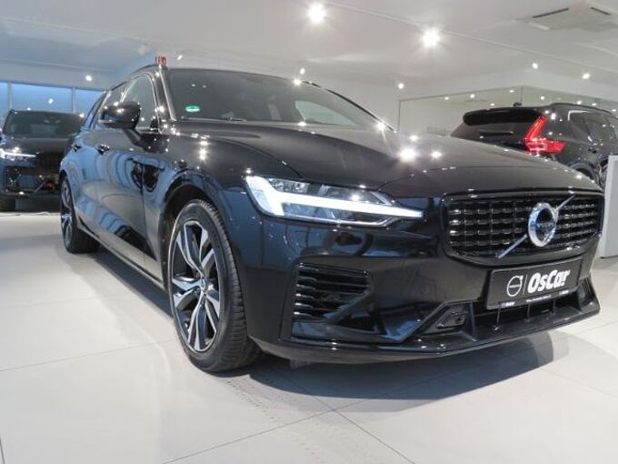 Volvo V60 T6 AWD R-Design Recharge Plug-In Hybrid