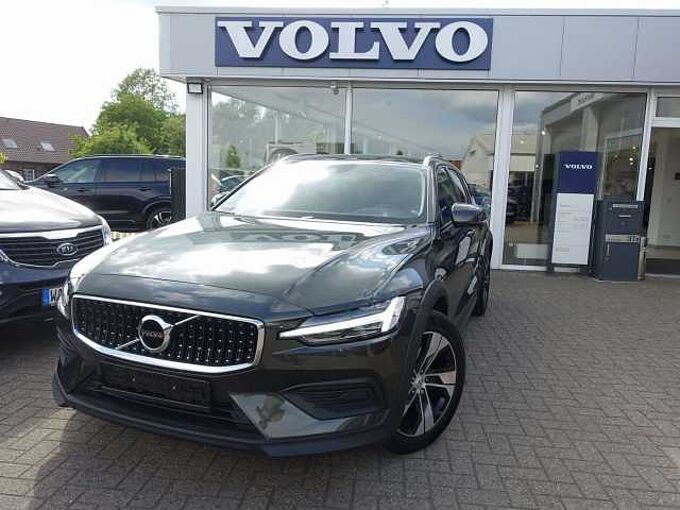 Volvo V60 Cross Country B4 AWD Pro/AHK/Kamera/Memory