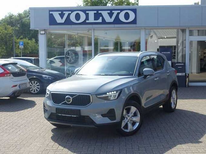 Volvo XC40 Core B3 Mild-Hybrid BLIS/ACC/KAMERA/SHZ