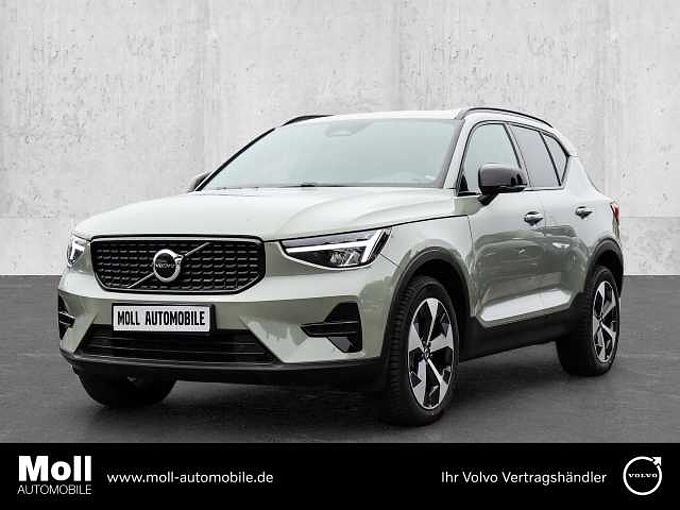 Volvo XC40 Plus Dark 2WD B3 EU6d Navi digitales Cockpit Memory Sitze Soundsystem Harma Plus Dark 2WD B3 EU6d Navi digitales Cockpit Memory Sitze Soundsystem HarmanKard