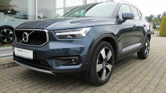 Volvo XC 40 T2 Momentum Pro Schalt +ACC+BLIS+KAM+AHK