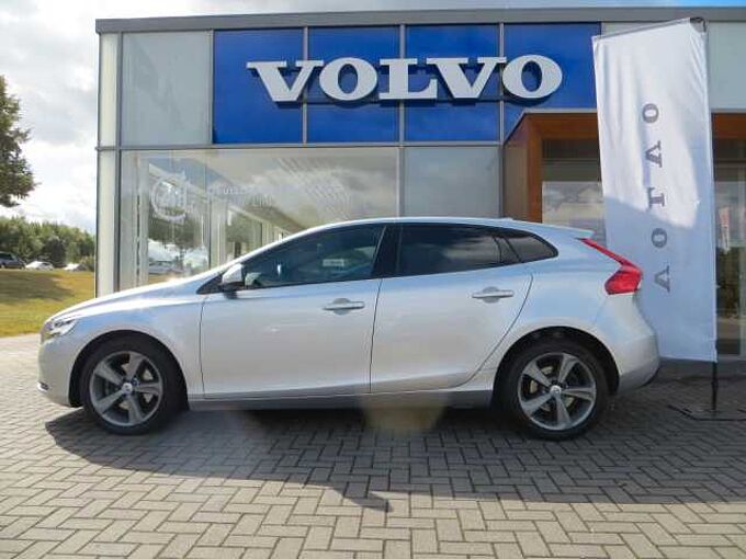 Volvo V40 T2 Momentum