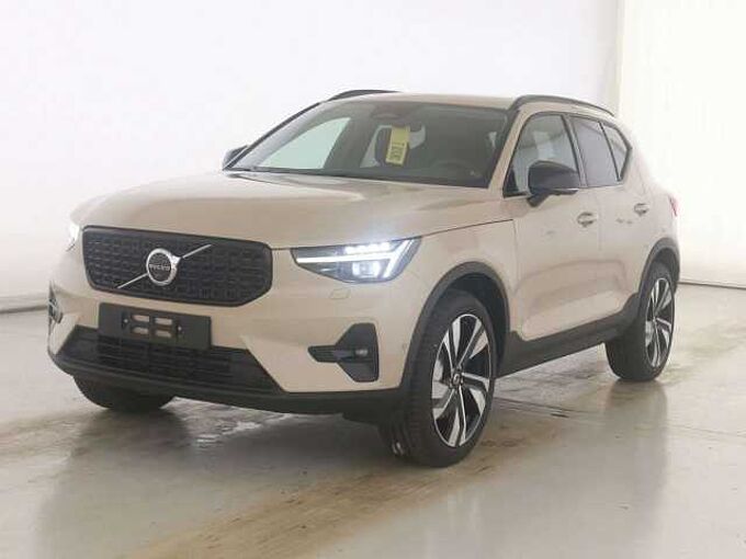 Volvo XC40 Ultra Dark*LEDER*360°*ACC*BLIS*PIXEL-LED