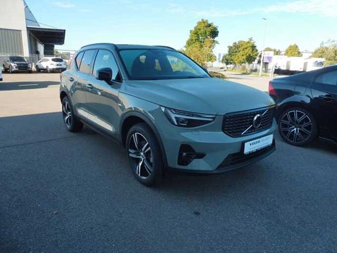 Volvo XC 40 B4 Plus Dark 2WD