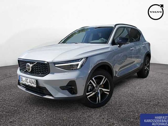 Volvo XC40 B3 Plus Dark KAMERA H K NAVI ACC LED 360 B3 Plus Dark KAMERA H K NAVI ACC LED 360