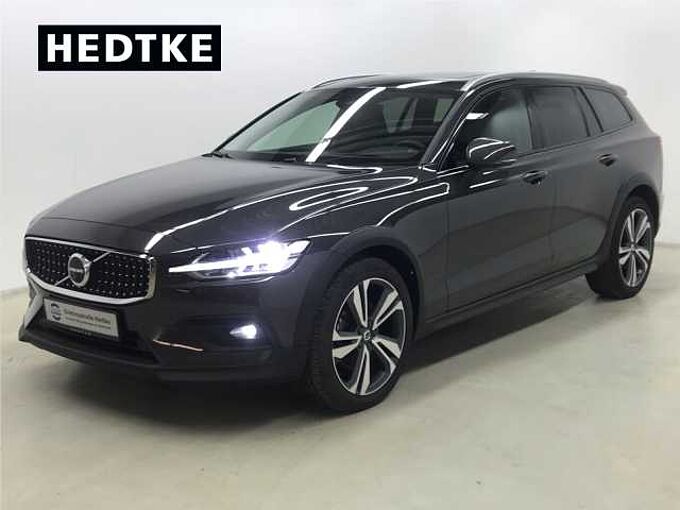Volvo V60 Cross Country B4 Diesel AWD Ultimate 19'+360°+STANDHZG