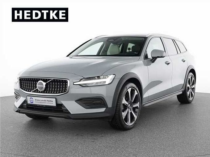 Volvo V60 Cross Country B4 Diesel AWD Plus 20'+PANO