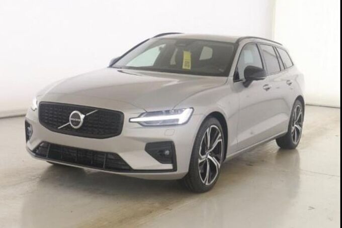 Volvo V60 B4 Ultra Dark/Leder/AHK/Pano/360K/19Zoll/B&W
