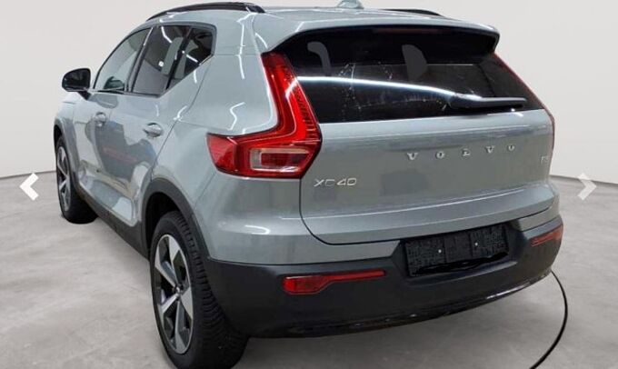 Volvo XC40 B3 Ultra Dark/Navi/LED/Pano/Kam/BLIS/hzb.FS