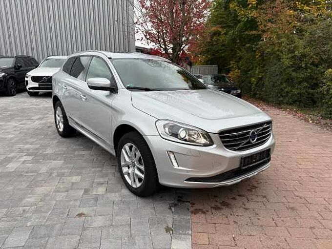 Volvo XC 60 D4 SUMMUM AUTO+KISI+PANO+PRIVACY+NAVI+LEDER