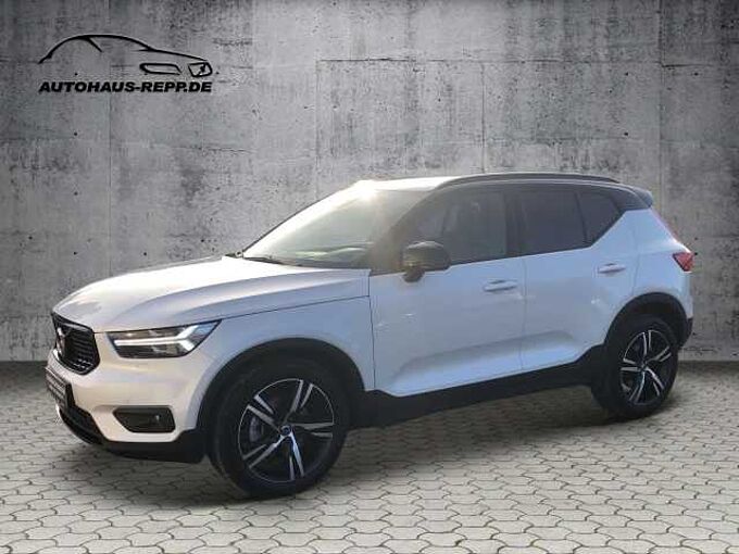 Volvo XC40 B4 R-Design FWD / XENIUM- INTELLISAFE-Paket