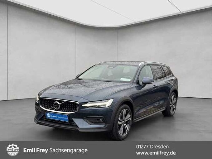 Volvo V60 Cross Country B5 B AWD Ultimate Stdhzg * Pano B5 B AWD  Stdhzg * Pano