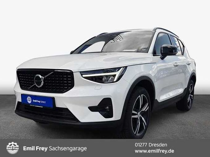 Volvo XC40 B3 B DKG Plus Dark Pano * Winterpaket