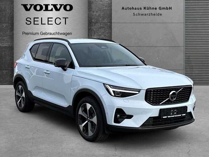 Volvo XC 40 B3 Plus Dark 2WD !! 360°+ACC+BLIS+FSH !!