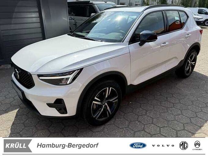Volvo XC 40 T2 Plus Dark 2WD, 360 Grad Kamera, AHK, Panoramadach, H&K