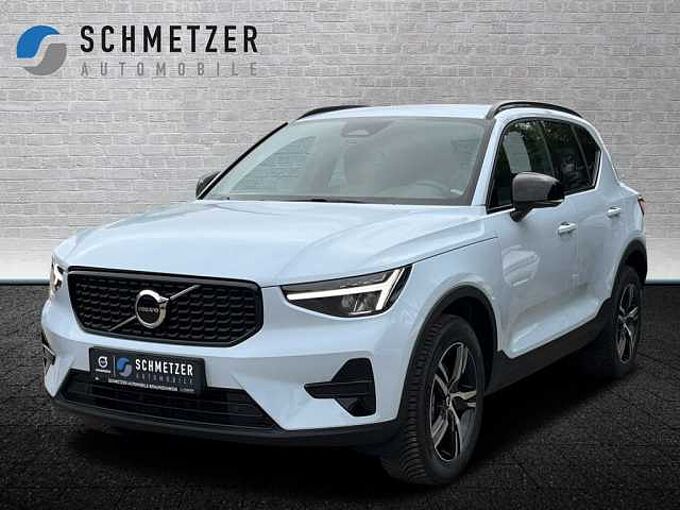 Volvo XC 40 +B3+Benzin+Plus+Dark+R-Kamera+E-Sitze+LED+++