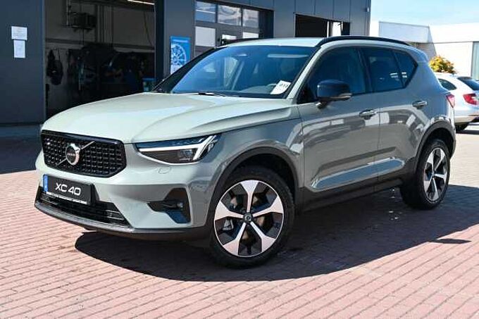 Volvo XC40 B4 DKG Plus Dark*FSHZG*360°*ACC*Allwetter