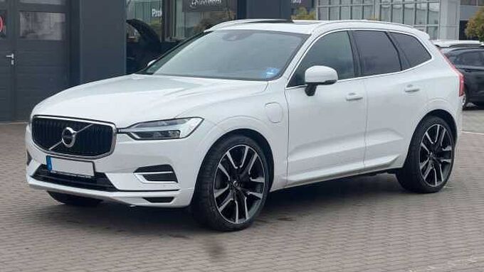Volvo XC60 T8 AWD *LUFT*STHZG*AHK*4x Sitzhzg*22Zoll*
