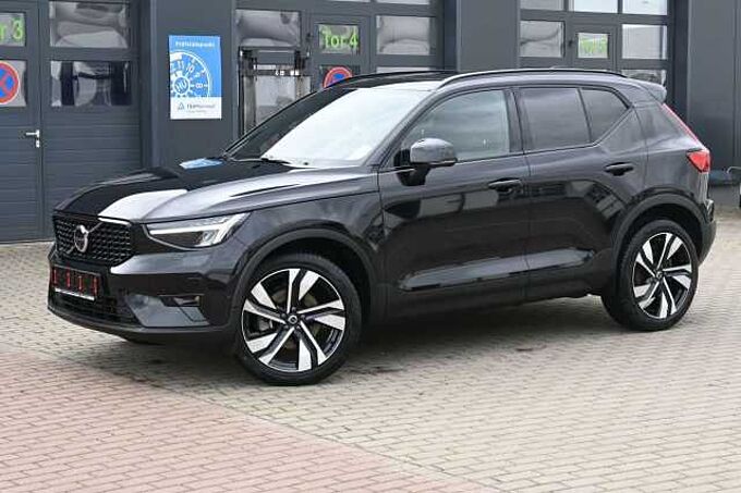 Volvo XC40 B4 Ultimate Dark*PANO*STHZ*H&K*360*20'